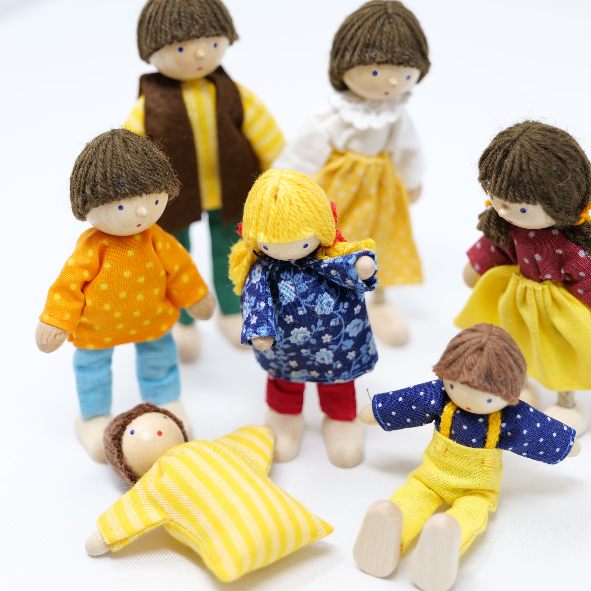 自在人形 7人家族セットヘアヴィック（ドイツ）｜つみきや〜より良い