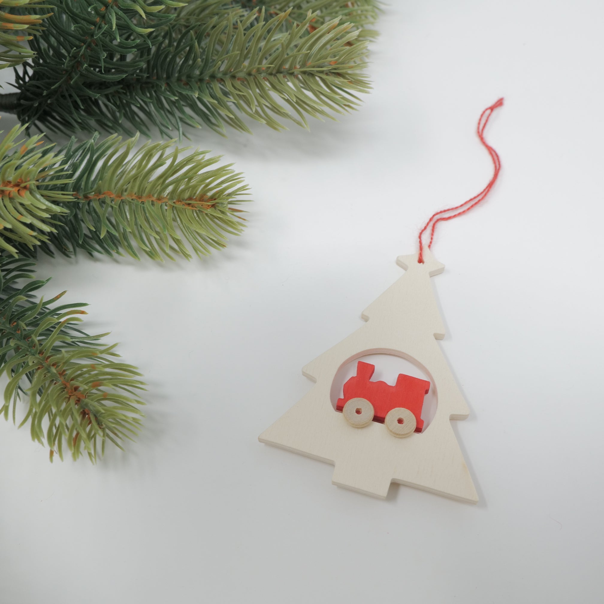 R-5 オーナメント ツリーの中の汽車 レロ（ドイツ）｜つみきや〜より
